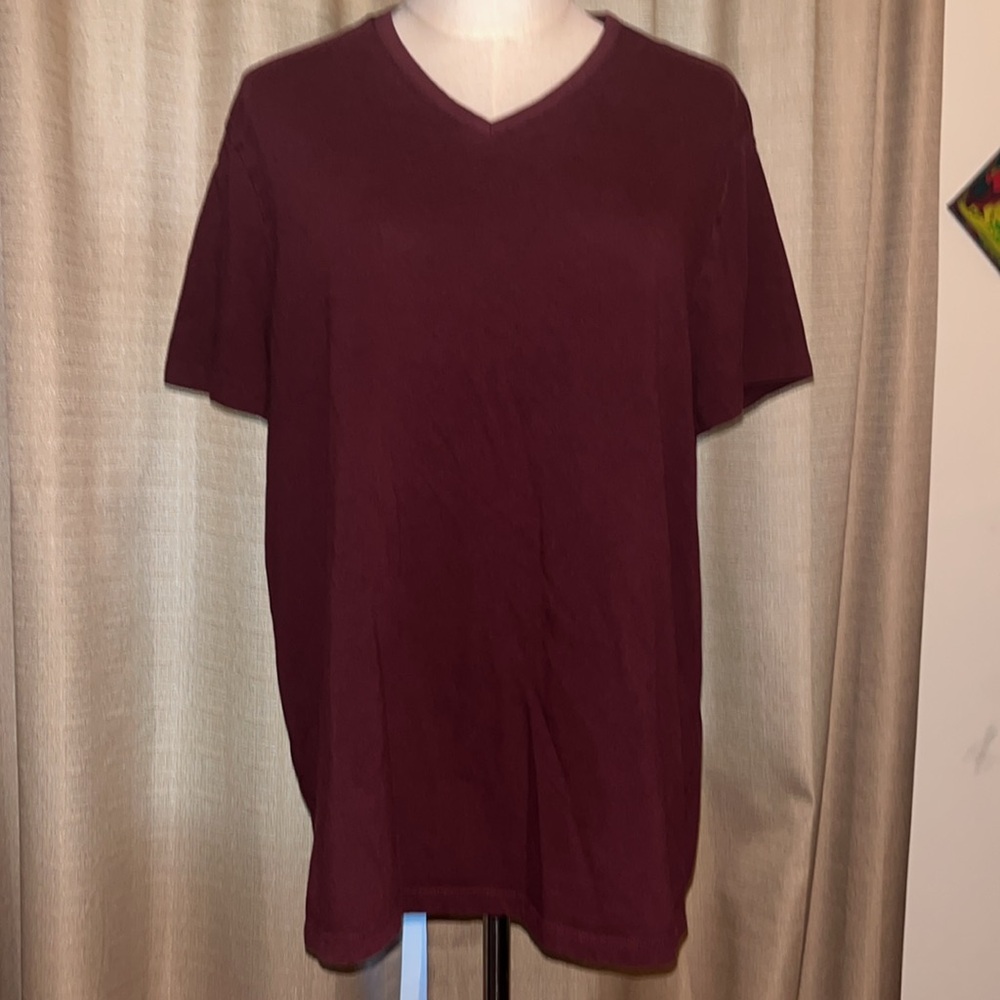 Goodfellow & Co Lyndale Tee Men’s Large Short Sleeve V Neck Shirt Burgundy